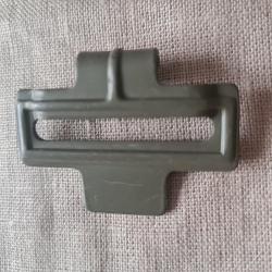 Crochet m&eacute;tallique pour cuir de ceinturon (1)