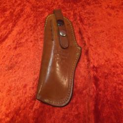 Hoster cuire de pistolet non identifi&eacute;. Assez bonne et assez bon &eacute;tat