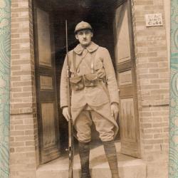 CPA - Photo - Soldat en faction -N&deg;7369