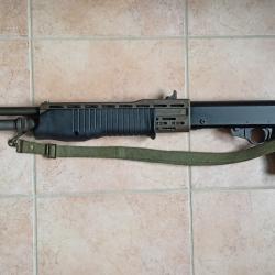 Franchi SPAS 12 fusil semi-automatique et &agrave; pompe calibre 12/70