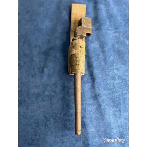 Ba�onnette clou Einfield n� 4 MK II avec porte fourreau
