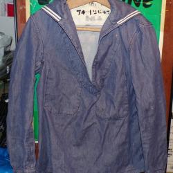 VAREUSE BLEU TYPE JEAN AVEC SON COL BLEU  DE LA MARINE NATIONALE FRANCAISE , TAILLE 96 SOIT  EN CIVI