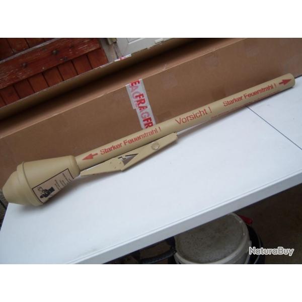 reproduction d�corative factice  Panzerfaust 60 x