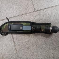 Couteau de survie avec etui
