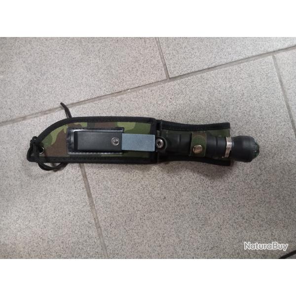 Couteau de survie avec etui