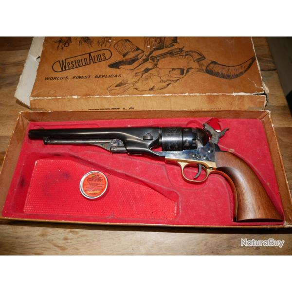 Revolver UBERTI COLT 1860 ARMY en 44 PN avec fixation de crosse d'�paulement