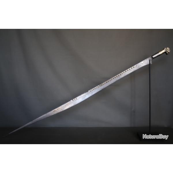 Imposant sabre flissa - Alg�rie, Kabylie, 19�me si�cle