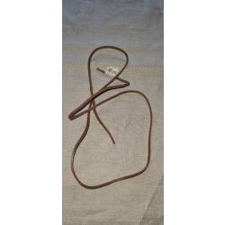 1  lacet cuir pour &eacute;tui de colt ou couteau US      1,05  cm (1)