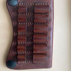 Cartouchi&egrave;re Pony en cuir