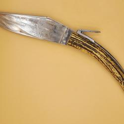Fort couteau LEPRE (Maniago-Italie), palanquille, grav&eacute;, bois de cerf, LT 35,5cm