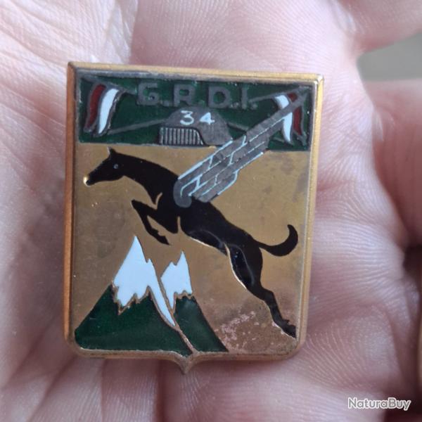 INSIGNE 34 GRDI ( CAVALERIE PERIODE WW2 )