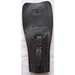 Gousset cuir, porte ba&iuml;onnette mousqueton Berthier WW1 WW2