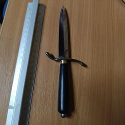 Ancien poignard fran&ccedil;ais manche &eacute;b&egrave;ne