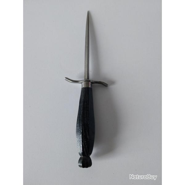 dague de vertu ou pique couille D�but du si�cle