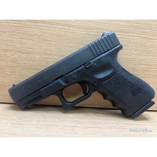 Glock 17 avec deux chargeurs cal 9x19.