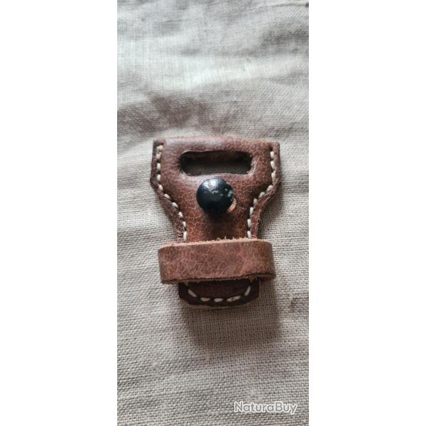 Crapaud pour bretelle 98 , petit bout de cuir pour bretelle 98  (*4)