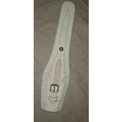 Porte ba&iuml;onnette en buffle blanc pour Mousqueton,  lebel ou autre (* 1 23*)