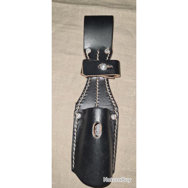 Porte ba�onnette en cuir  98K (1*2*3*4)