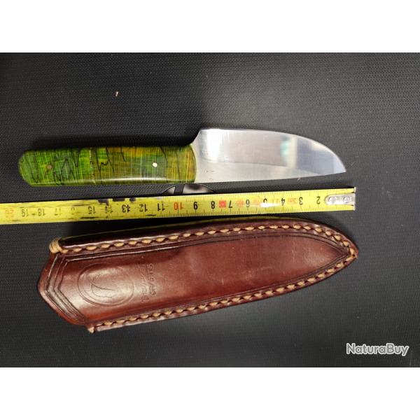 �tui couteau gaucher fait par artisan. Cuir tannage v�g�tal . Accroche ceinture metal.