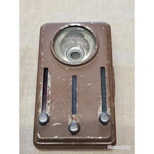 Tr�s belle lampe de poche WW2 originale (111)
