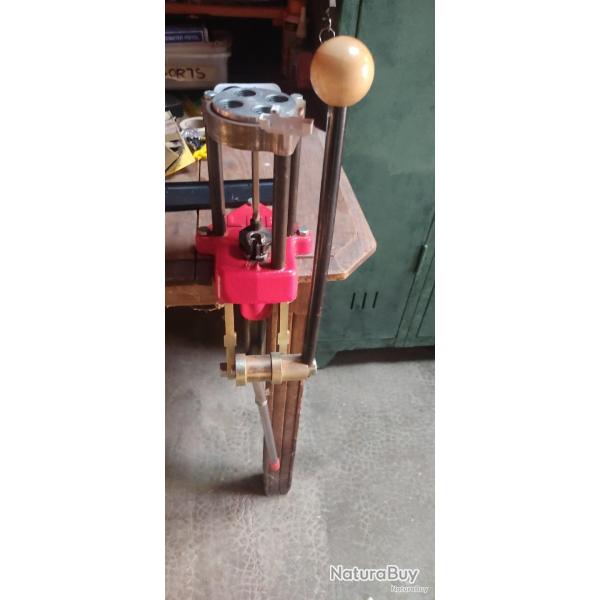 Presse LEE Classic turret.