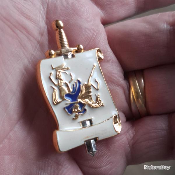 INSIGNE ECOLE NATIONALE DES SOUS OFFICIERS DU COMMISSARIAT ARMEE DE TERRE ( 2000 EXEMPLAIRES )