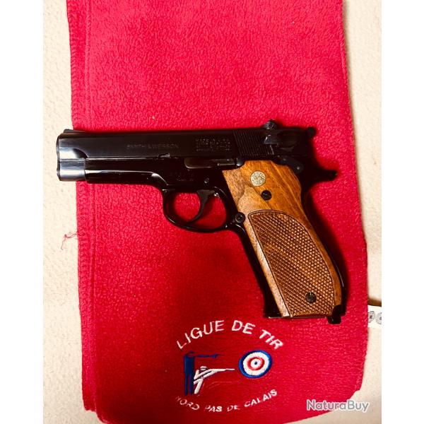 Pistolet SMITH ET WESSON 39-2 en calibre 9x19 - Excellent �tat