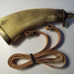 poire a poudre noire vide ancienne corne de bovin 18 cm