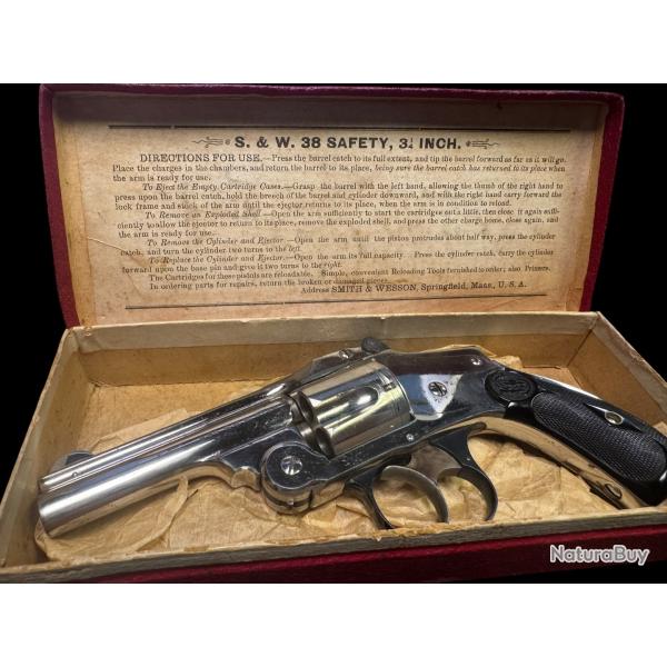revolver hammerless smith and wesson calibre 38 sw. en boite carton d origine