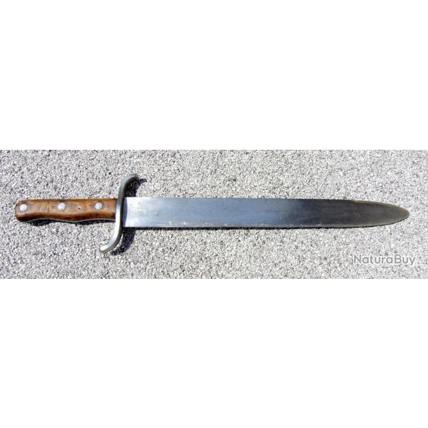 Autriche, machette d'artillerie M.1915 (et non une ba�onnette)