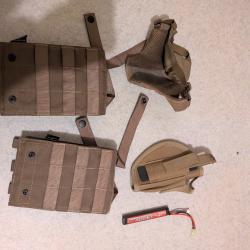 R&eacute;plique Airsoft MP5 AEG + &eacute;quipements - Tr&egrave;s bon &eacute;ta