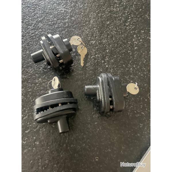 LOT DE 3 VERROUS DE PONTET AVEC CLE