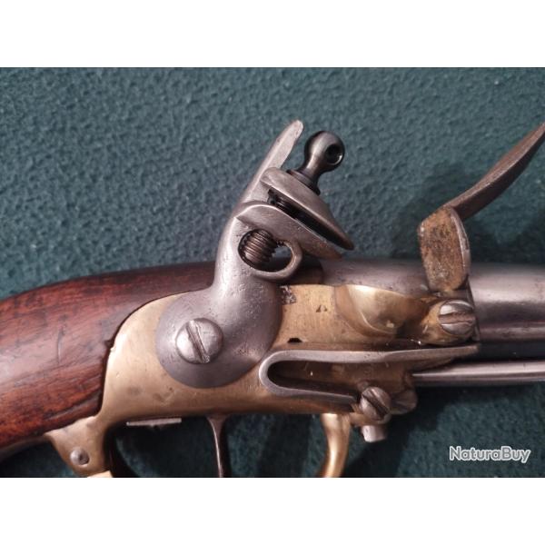 PISTOLET   de  chevalerie Fran�aise modele 1777