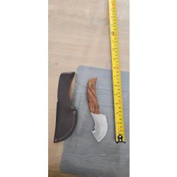 Couteau de chasse depouilleur