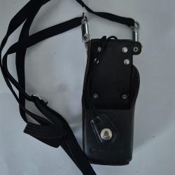 &Eacute;tui porte radio Motorola cuir