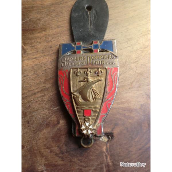 insigne �mail  de la brigade des sapeurs pompiers  de paris