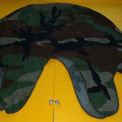 ARMEE AMERICAINE U.S :&nbsp;COUVRE CASQUE US M1 WOODLAND NON REVERSIBLE AVEC TAMPON&nbsp; ,&nbsp;  BON ETAT OCCASIO