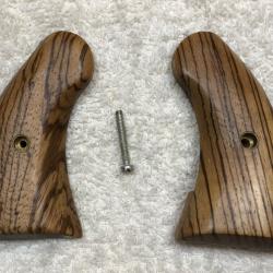 Plaquettes de crosse Detective Special, New Colt Cobra, Diamond back, short square butt