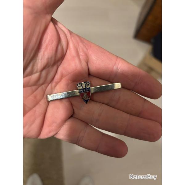 Police nationale: pince � cravate Pr�fecture de Police de Paris