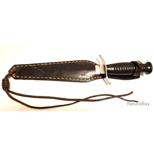 DAGUE COMMANDO FOYER  1