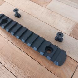 Rail picatinny 12,5cm NOIR +visserie pour syst&egrave;me M LOK T4e, CCK, airsoft...