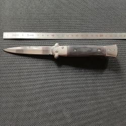 Couteau pliant