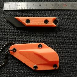 Mini couteau tour de cou