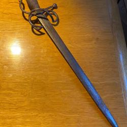 Dague de main gauche - fin XVI&egrave;me - d&eacute;but XVII&egrave;me siecle