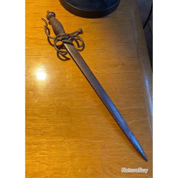 Dague de main gauche - fin XVI�me - d�but XVII�me siecle