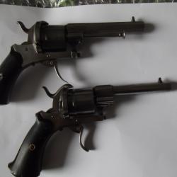 paire de revolver a broches