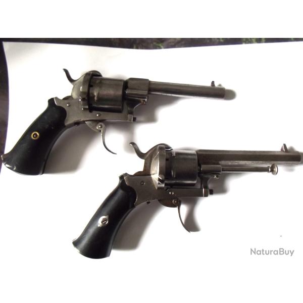 paire de revolver a broches