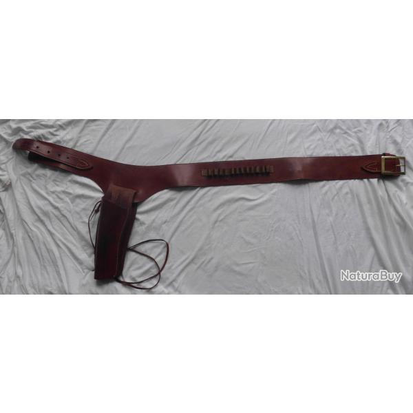 Beau ceinturon western pour gaucher + poire � poudre