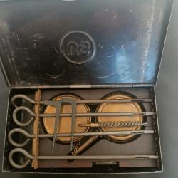 Bo&icirc;te unit&eacute; collective colt 45  1911 et 1911aAvec son &eacute;quipement interne