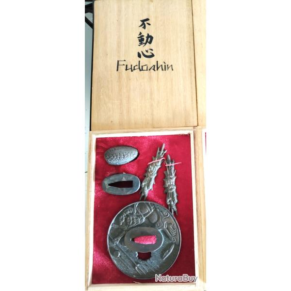 tsuba fudoshin boite en bois